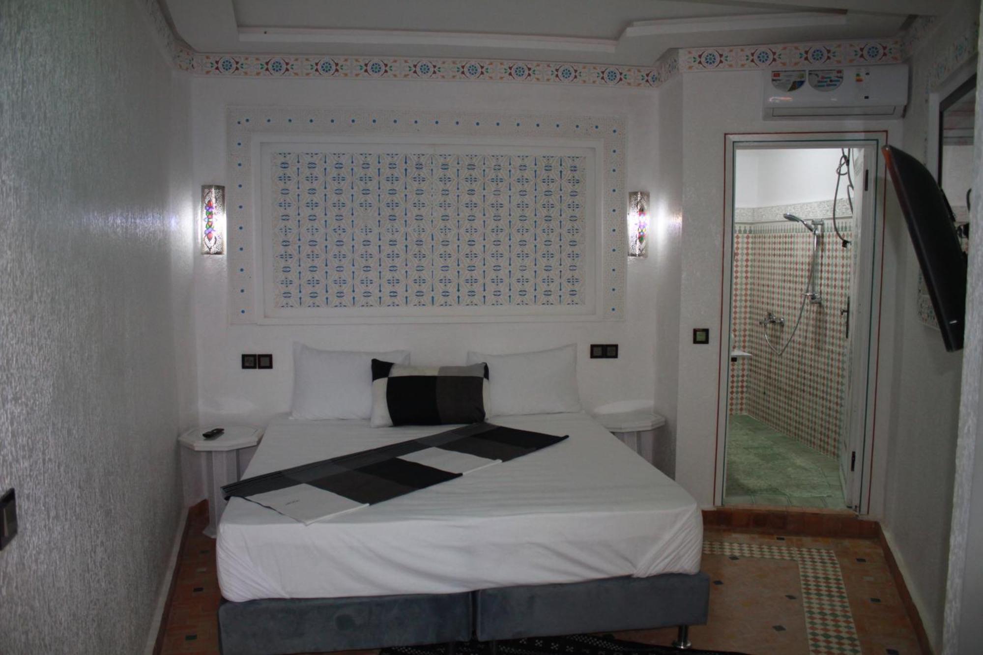 Riad Golf Stinia 2 Meknès Extérieur photo