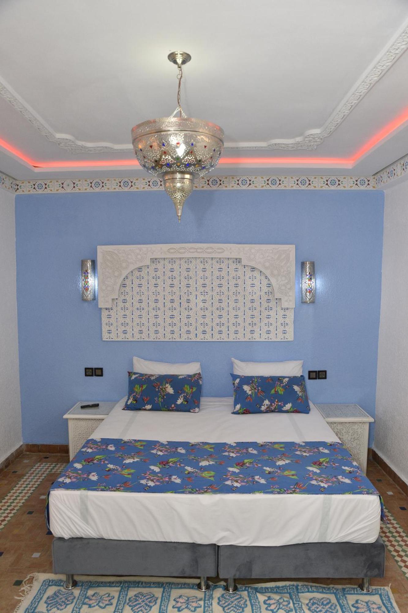 Riad Golf Stinia 2 Meknès Extérieur photo