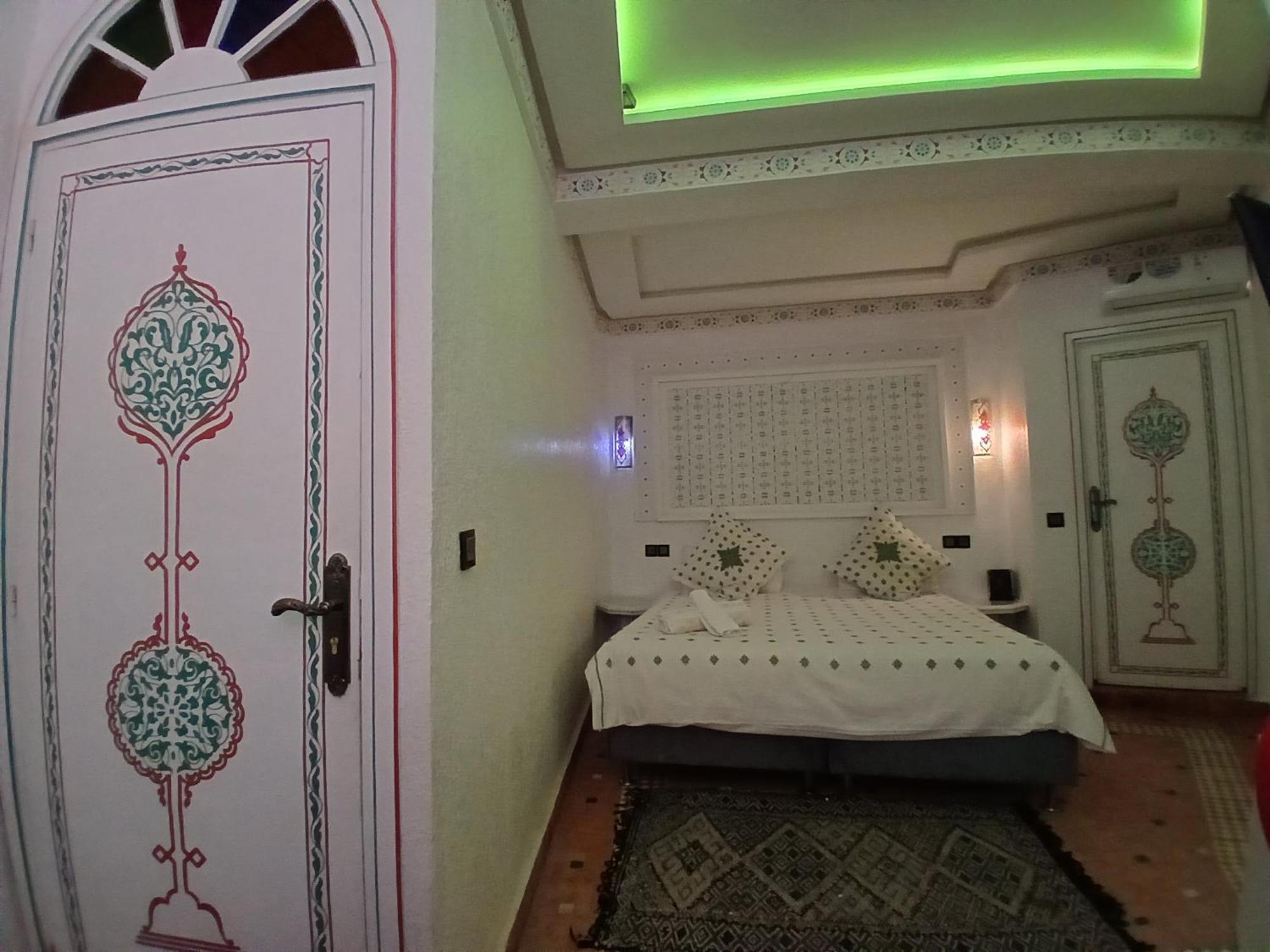 Riad Golf Stinia 2 Meknès Extérieur photo